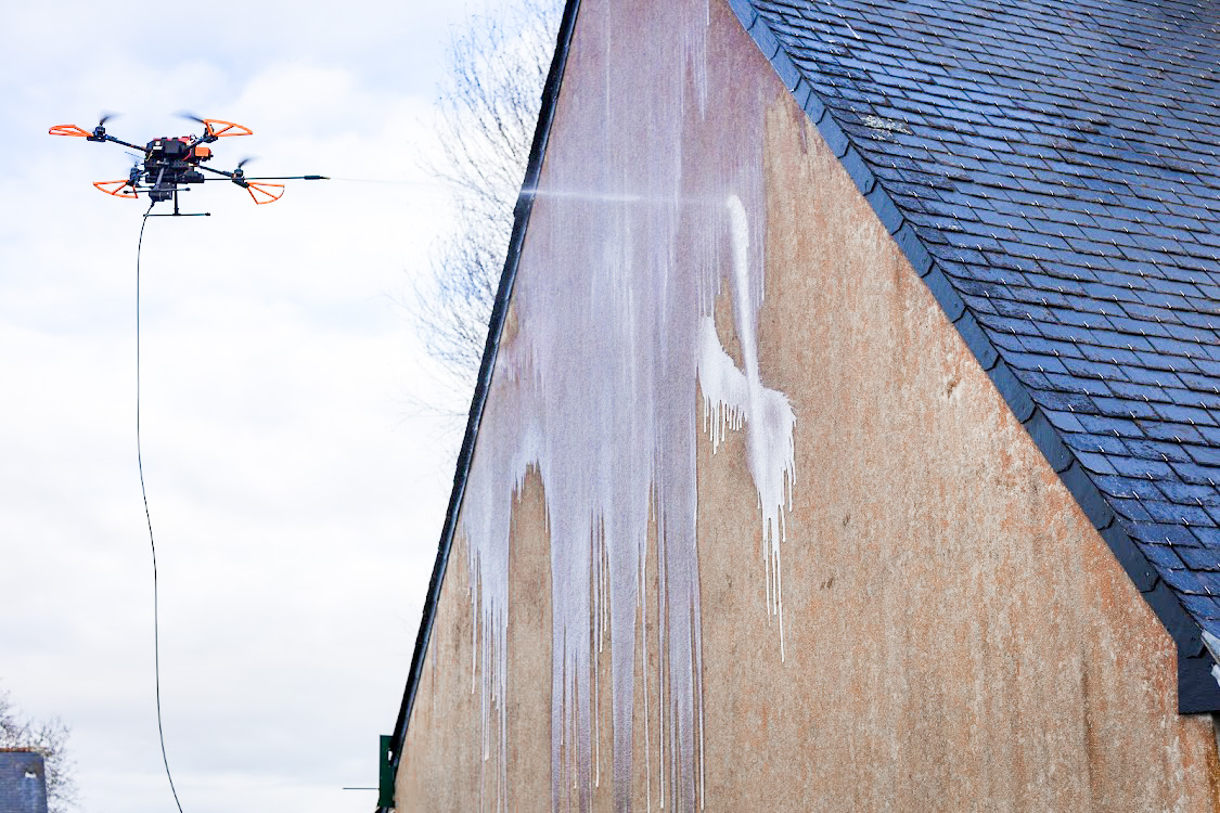 Nettoyage façades par drone Vannes