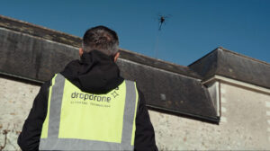 Télépilote de drone pour le nettoyage en Bretagne